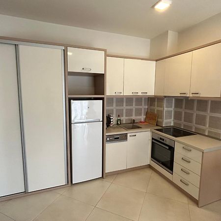 Apartments Tomic Бечичи Экстерьер фото