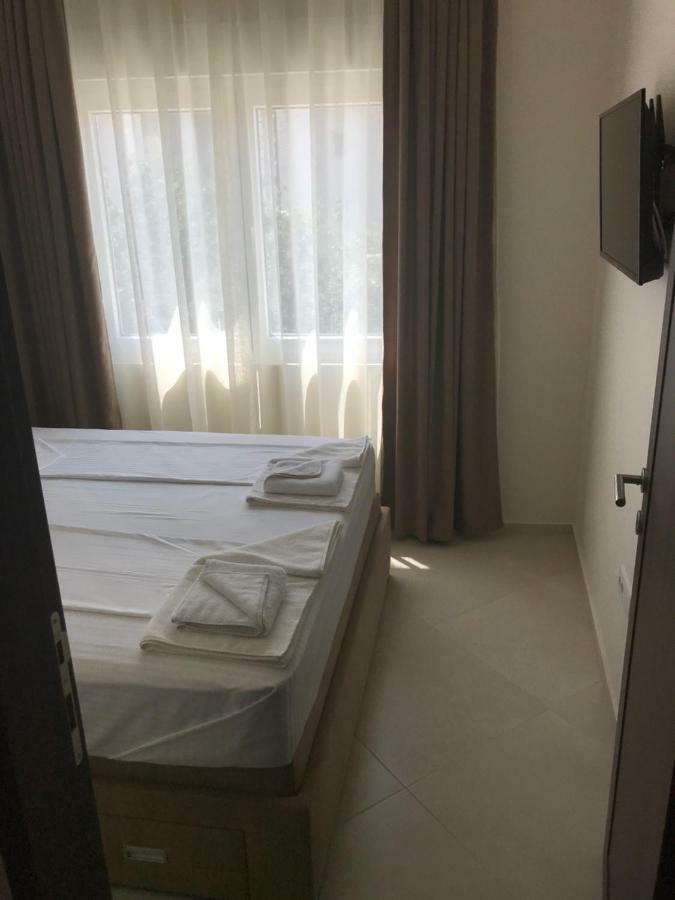 Apartments Tomic Бечичи Экстерьер фото