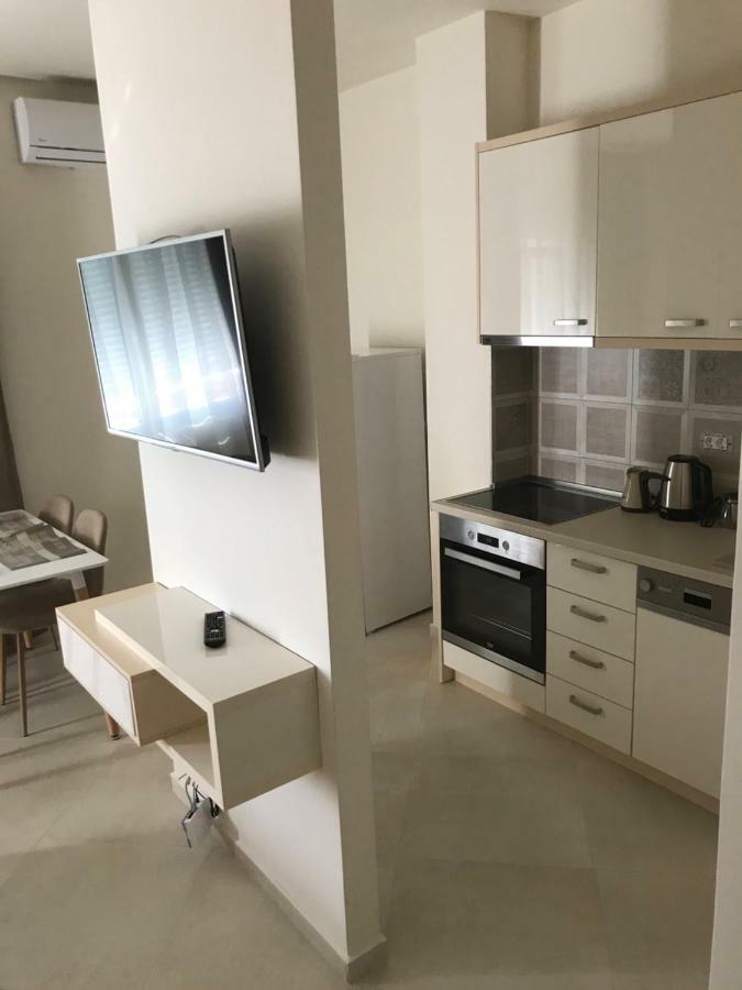 Apartments Tomic Бечичи Экстерьер фото