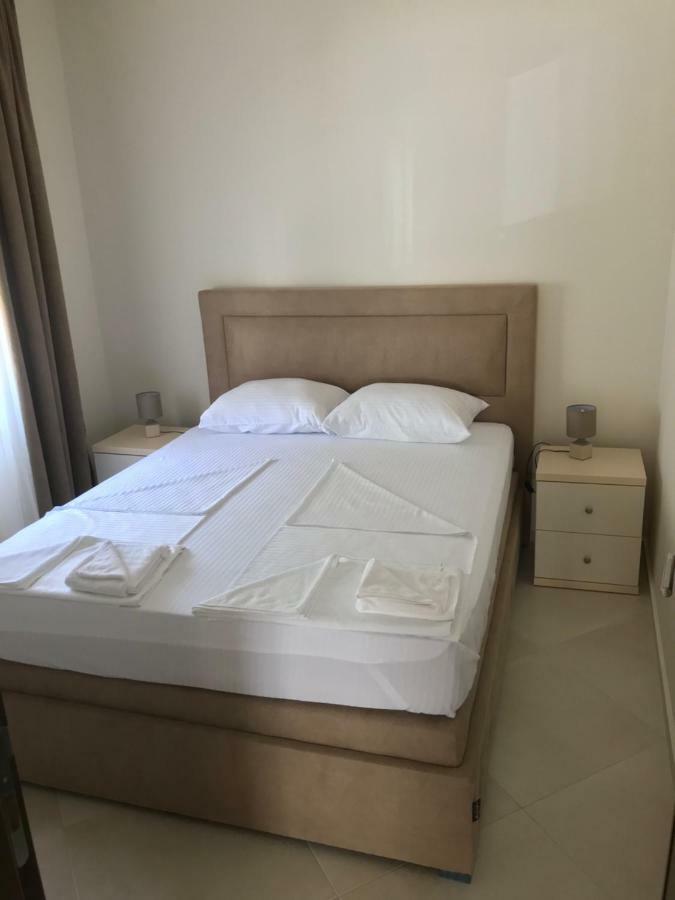 Apartments Tomic Бечичи Экстерьер фото