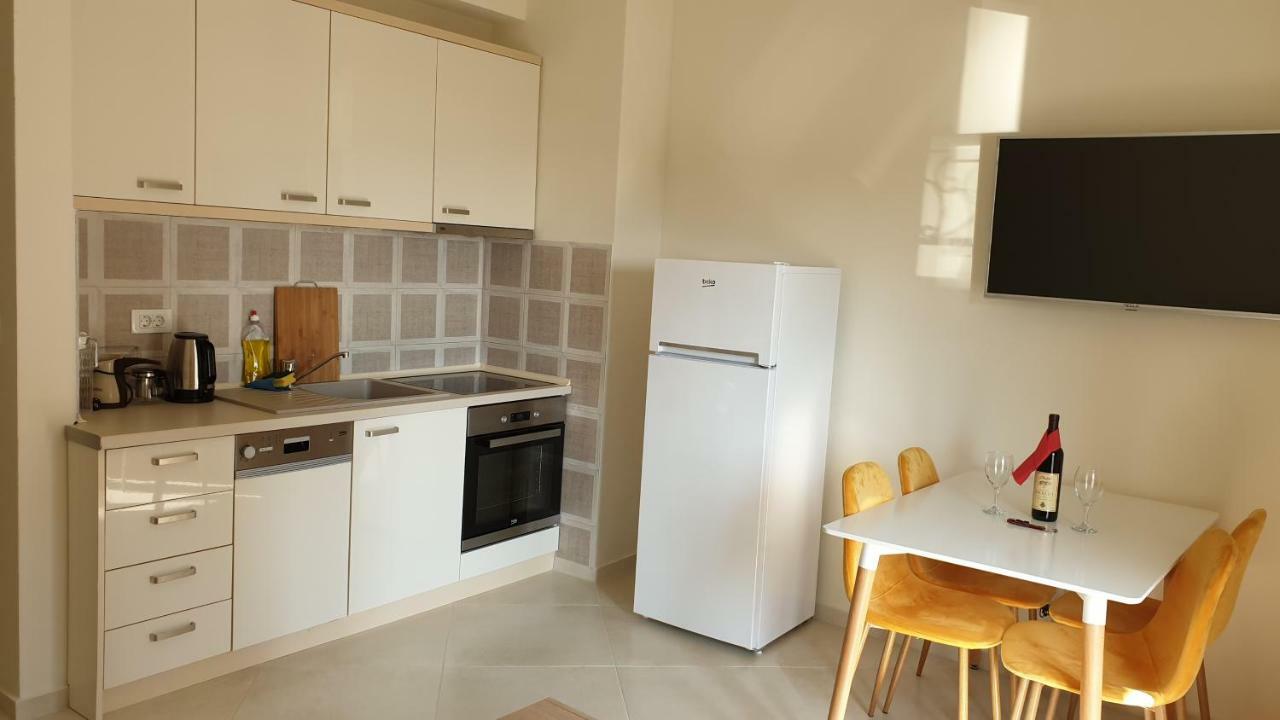 Apartments Tomic Бечичи Экстерьер фото