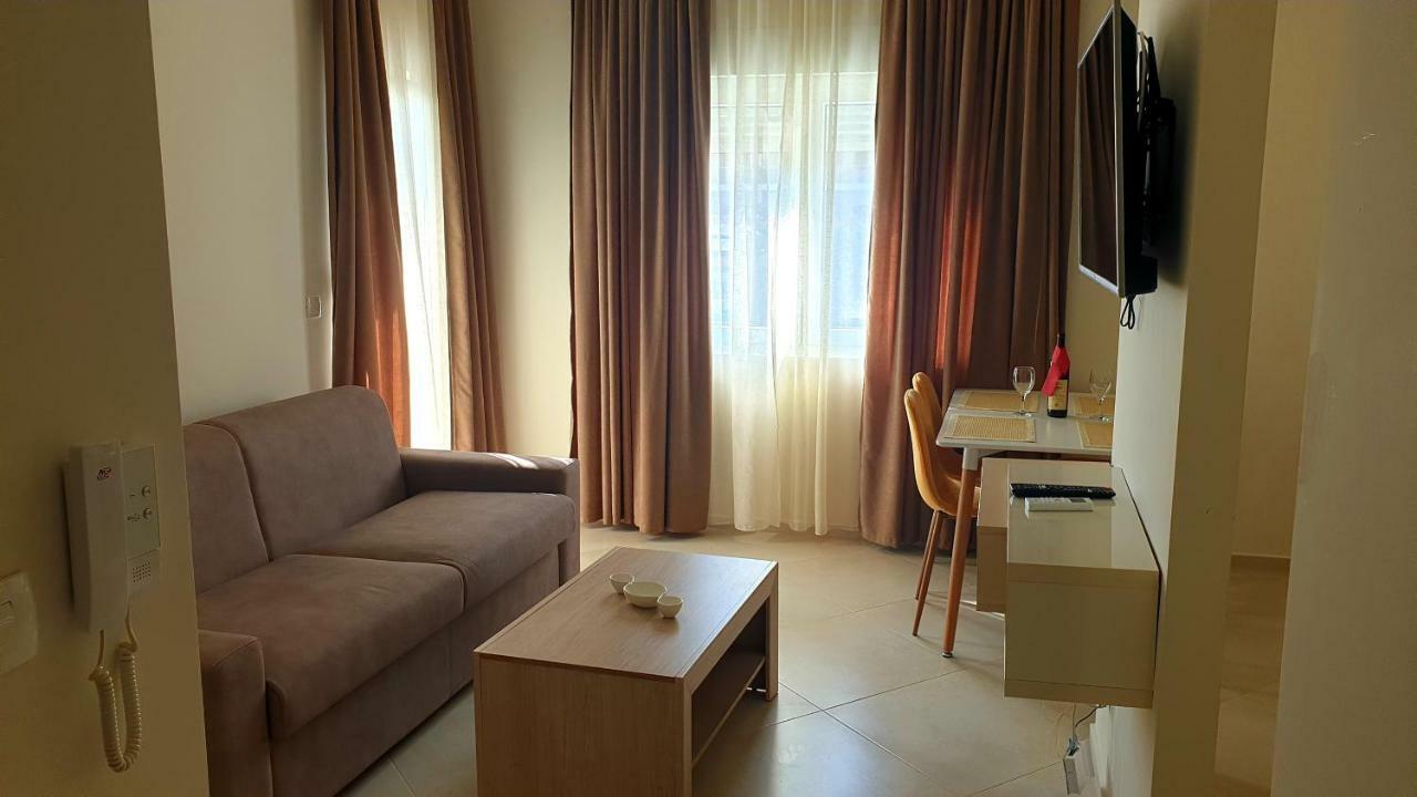 Apartments Tomic Бечичи Экстерьер фото